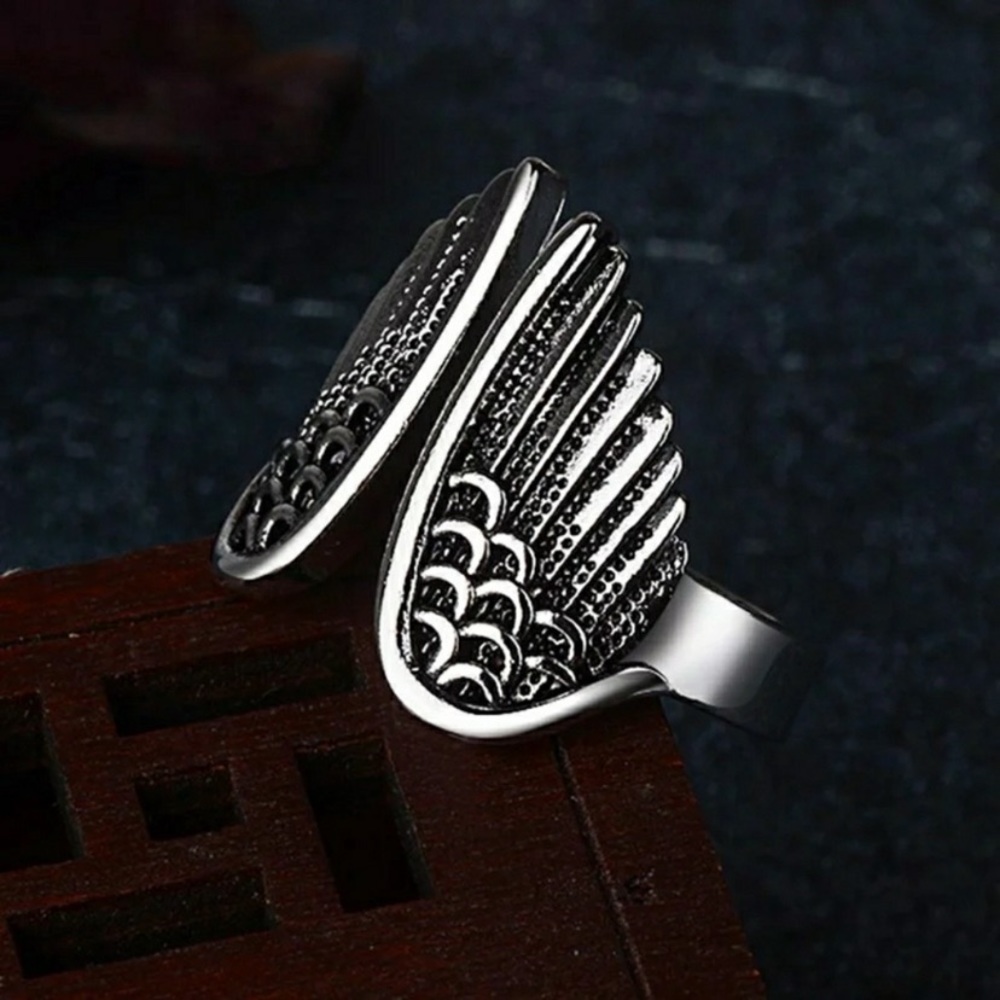 Retro Style Angel Ring Wings